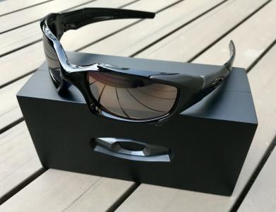 Oakley Pit Boss I and II Sunglasses | Review & Guide