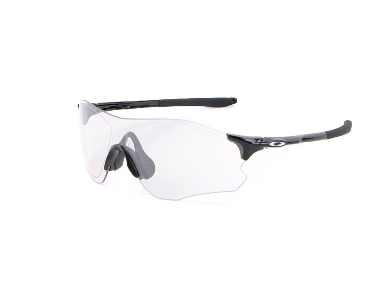 What are Photochromic Lenses? Transition Lens Complete Guide