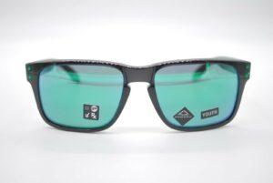 Oakley Sunglasses Buyers Guide 2022 | What You Need to Know