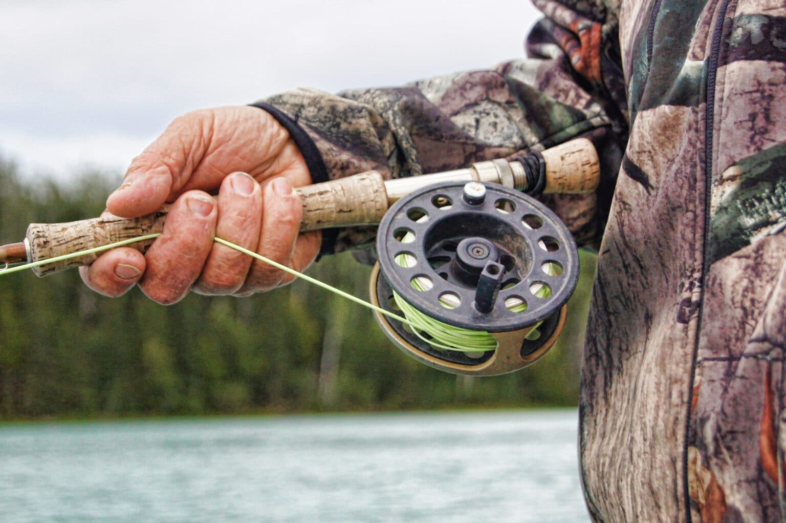 The 5 Best Fly Fishing Sunglasses [& Buyer's Guide]